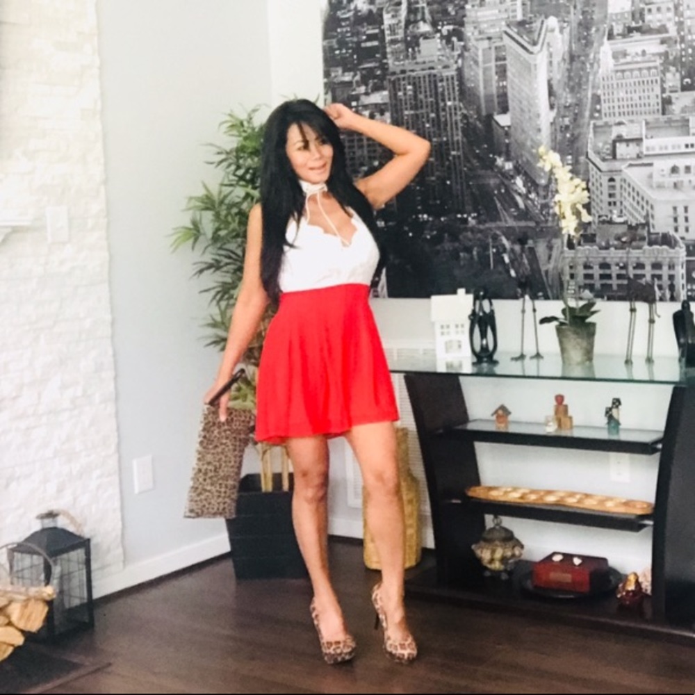 Rompers (not include white Necklace)